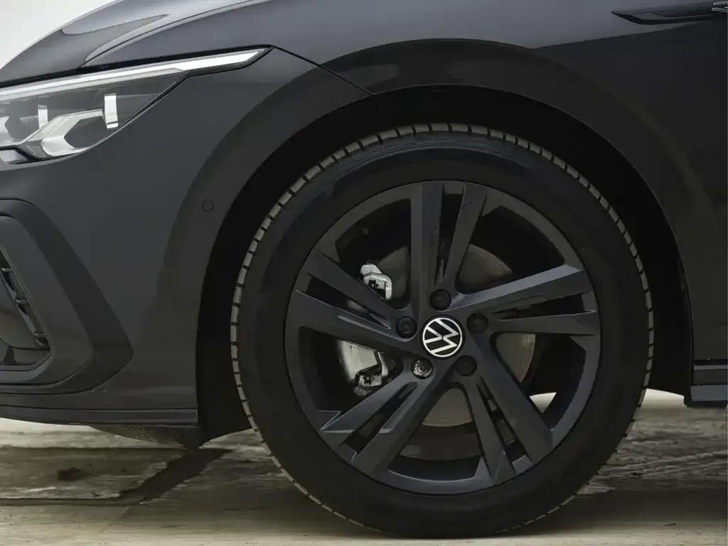 Volkswagen Golf 2021 из CN, фото 2