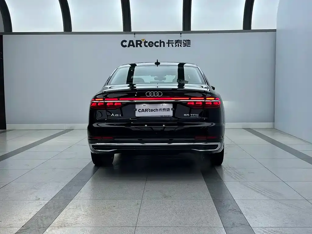 Audi A8 2023 из CN, фото 6