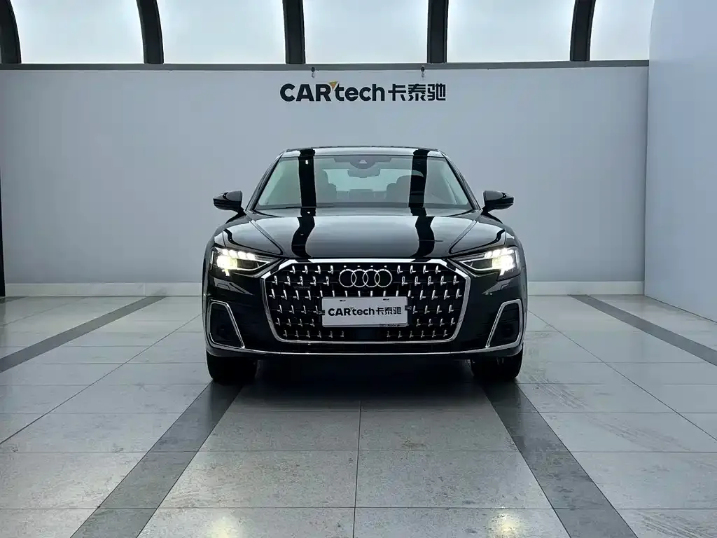 Audi A8 2023 из CN, фото 3