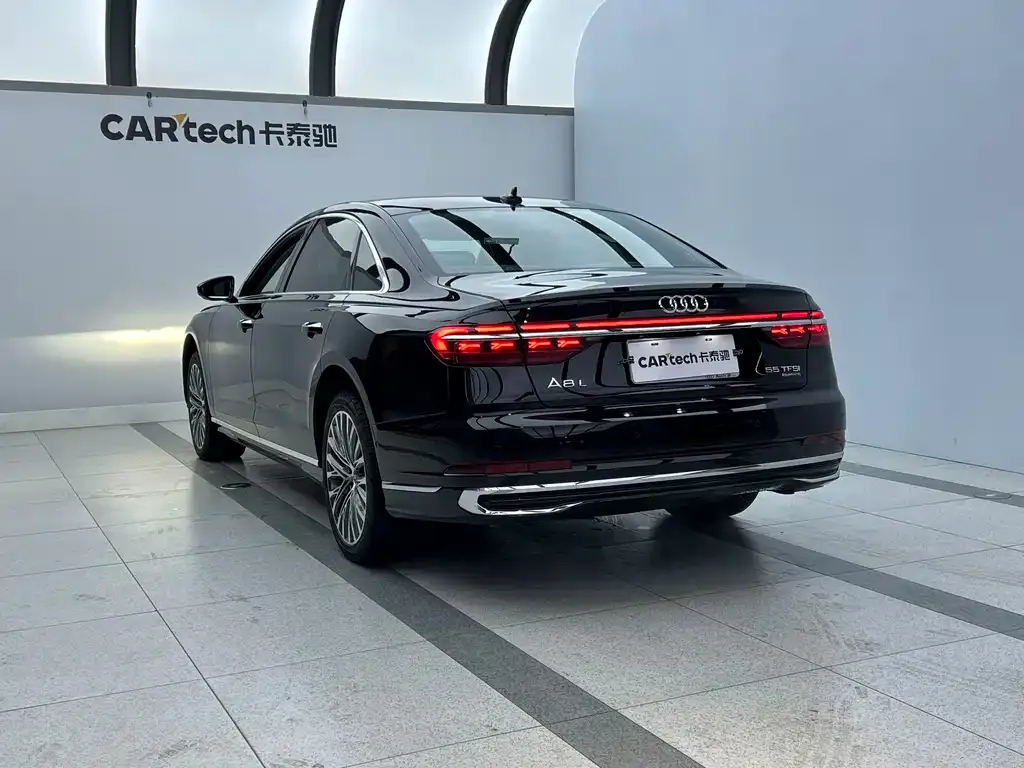 Audi A8 2023 из CN, фото 5