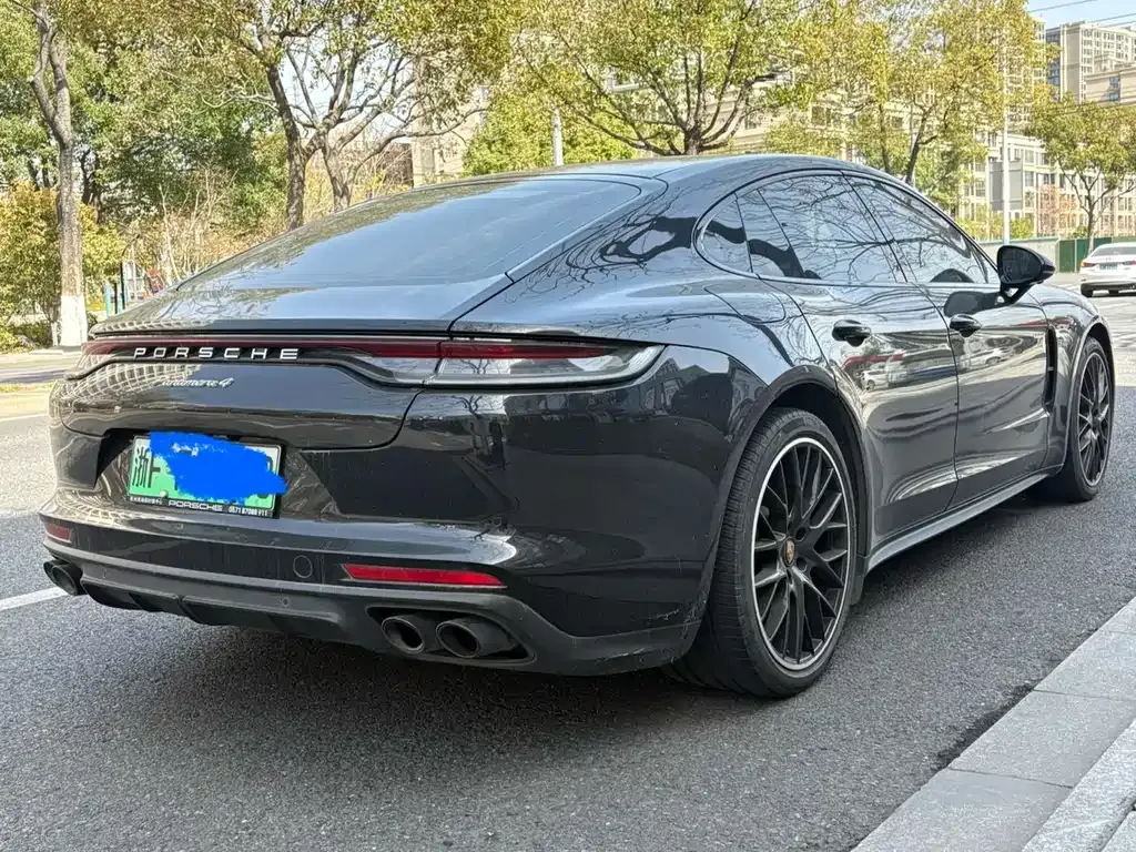 Porsche Panamera Hybrid 2022 из CN, фото 6