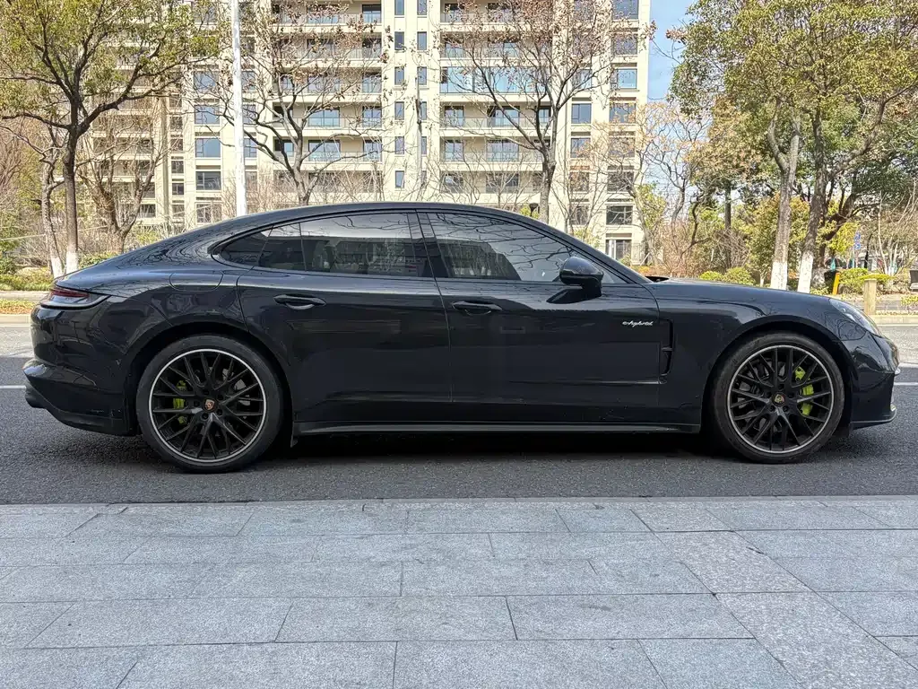 Porsche Panamera Hybrid 2022 из CN, фото 8