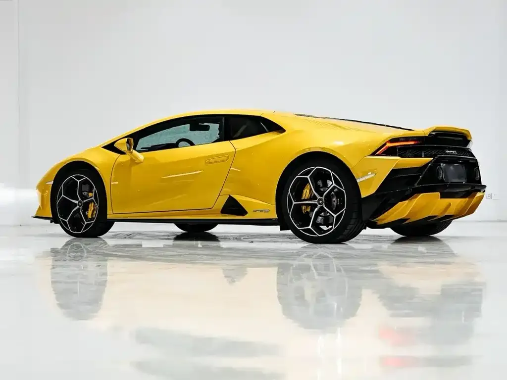 Lamborghini Huracan 2022 из CN, фото 3