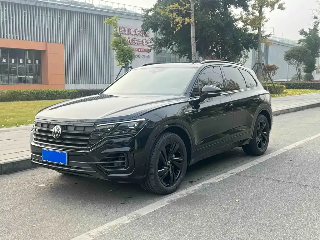 Volkswagen Touareg 2023 из CN, фото 1