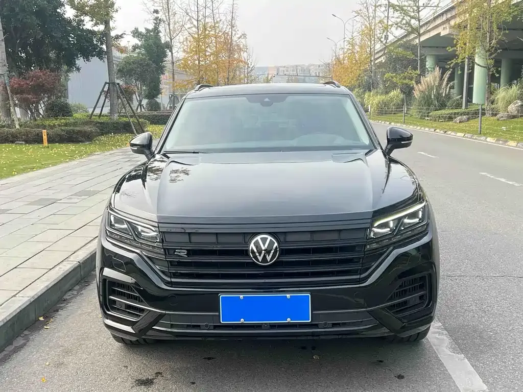 Volkswagen Touareg 2023 из CN, фото 8