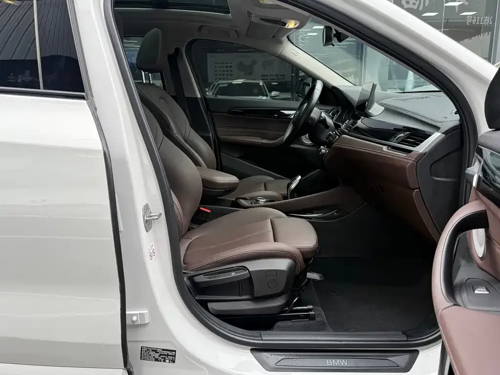 BMW X2 2022 из CN, фото 4