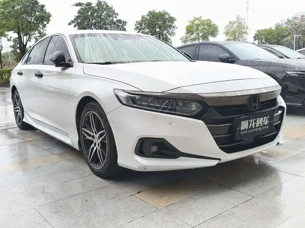 Honda Accord — фото 9