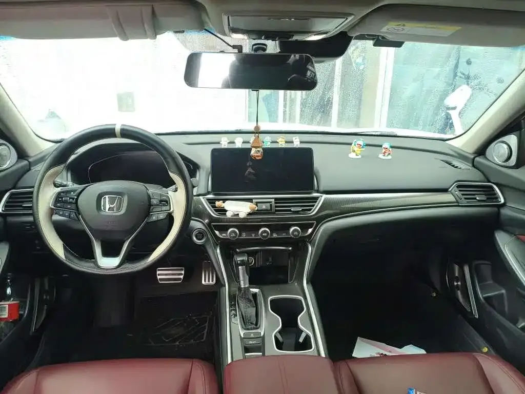 Honda Accord — фото 7
