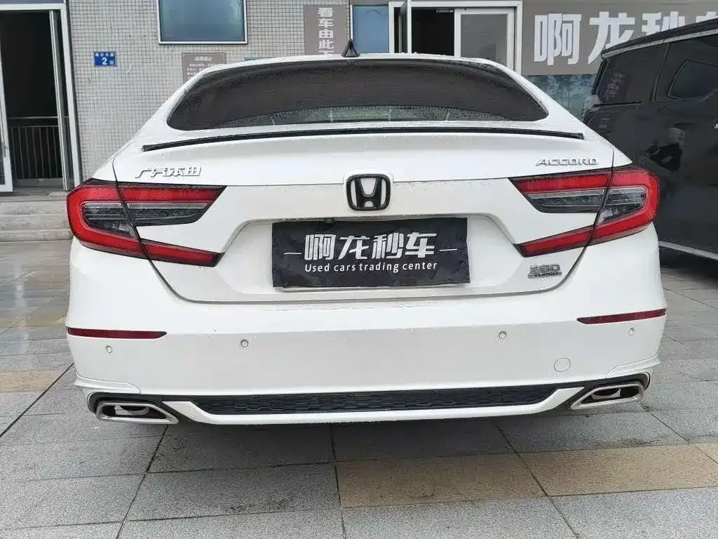 Honda Accord — фото 4