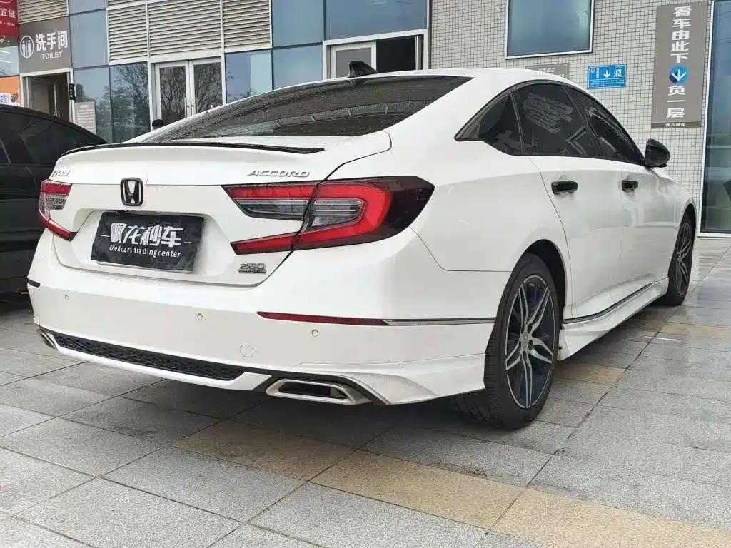 Honda Accord — фото 5