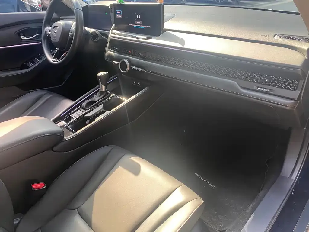 Honda Accord 2024 из CN, фото 2