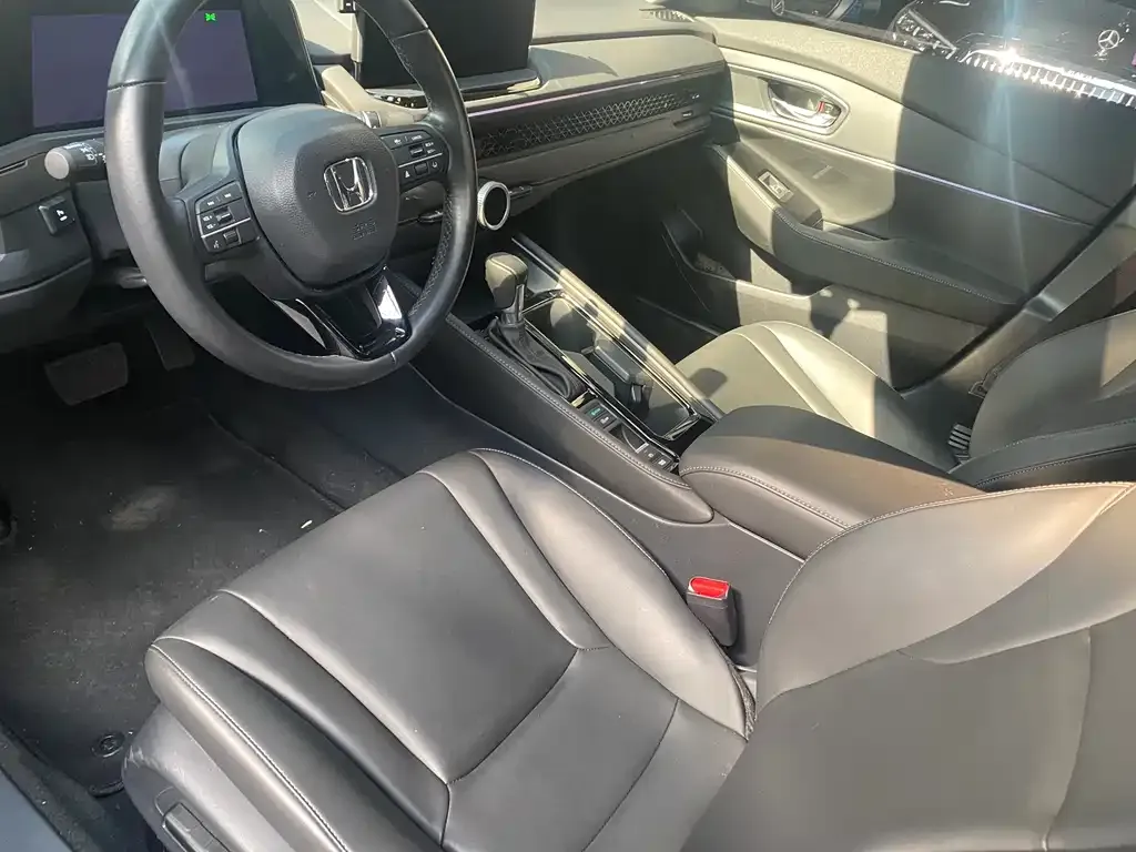 Honda Accord 2024 из CN, фото 5