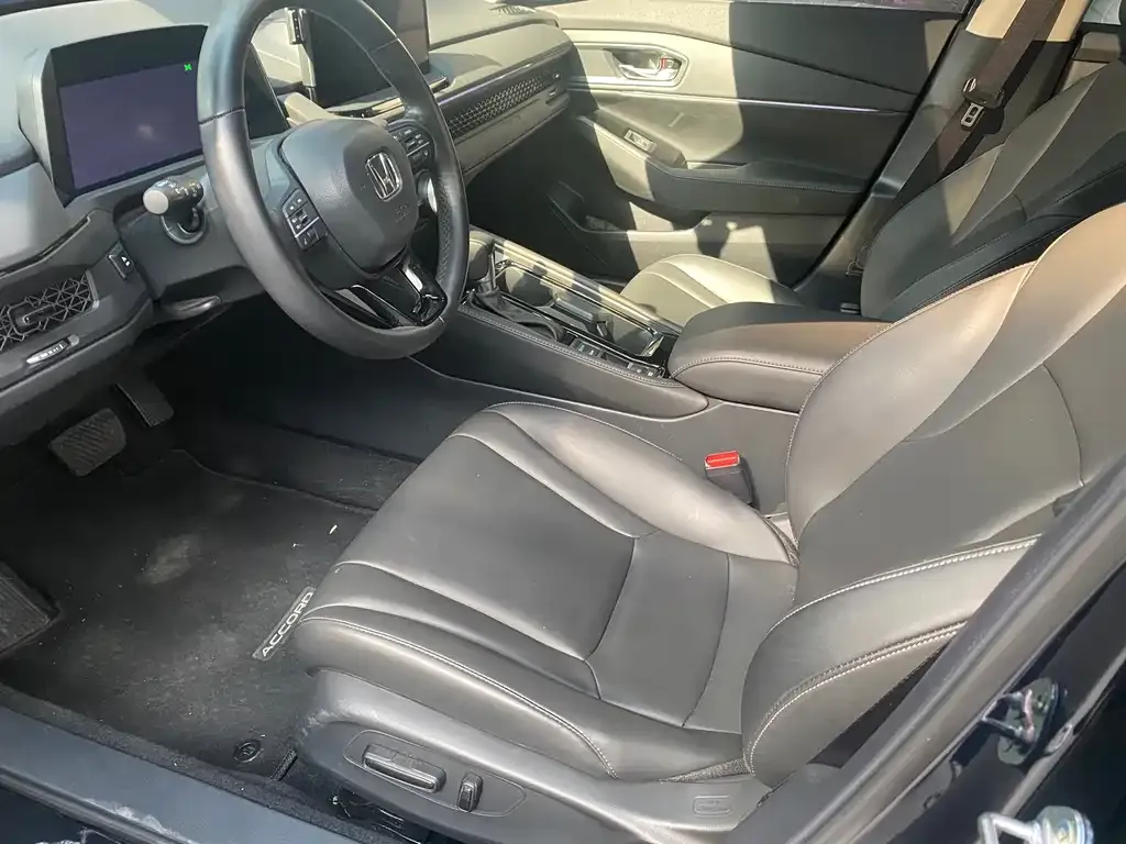 Honda Accord 2024 из CN, фото 10