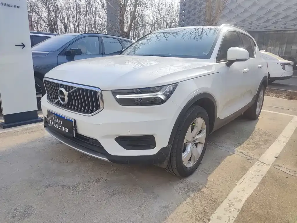 Volvo XC40 2022 из CN, фото 1