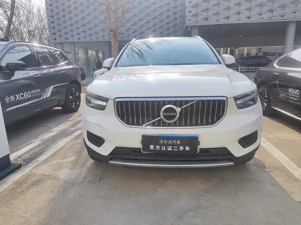Volvo XC40 2022 из CN, фото 3