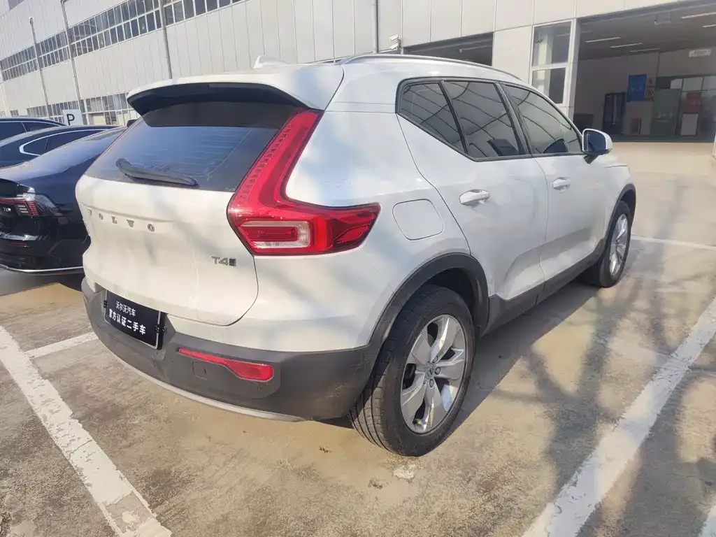 Volvo XC40 2022 из CN, фото 2