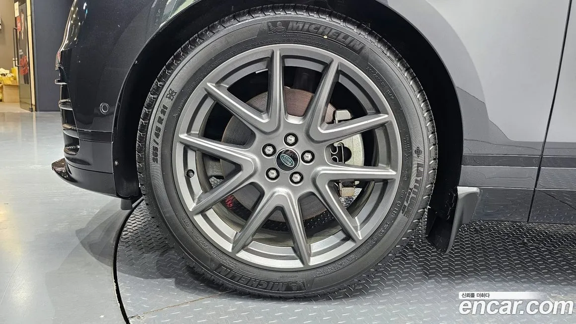 Land Rover Range Rover Velar 2025 из KR, фото 9