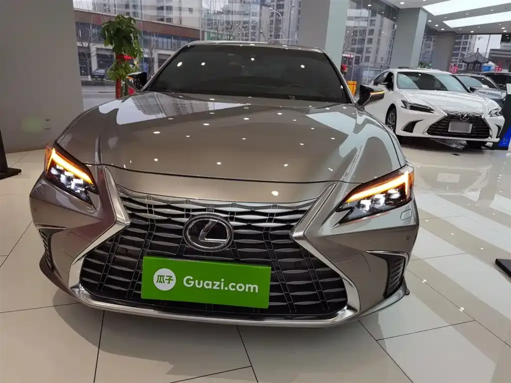 Lexus ES 2026 из CN, фото 2
