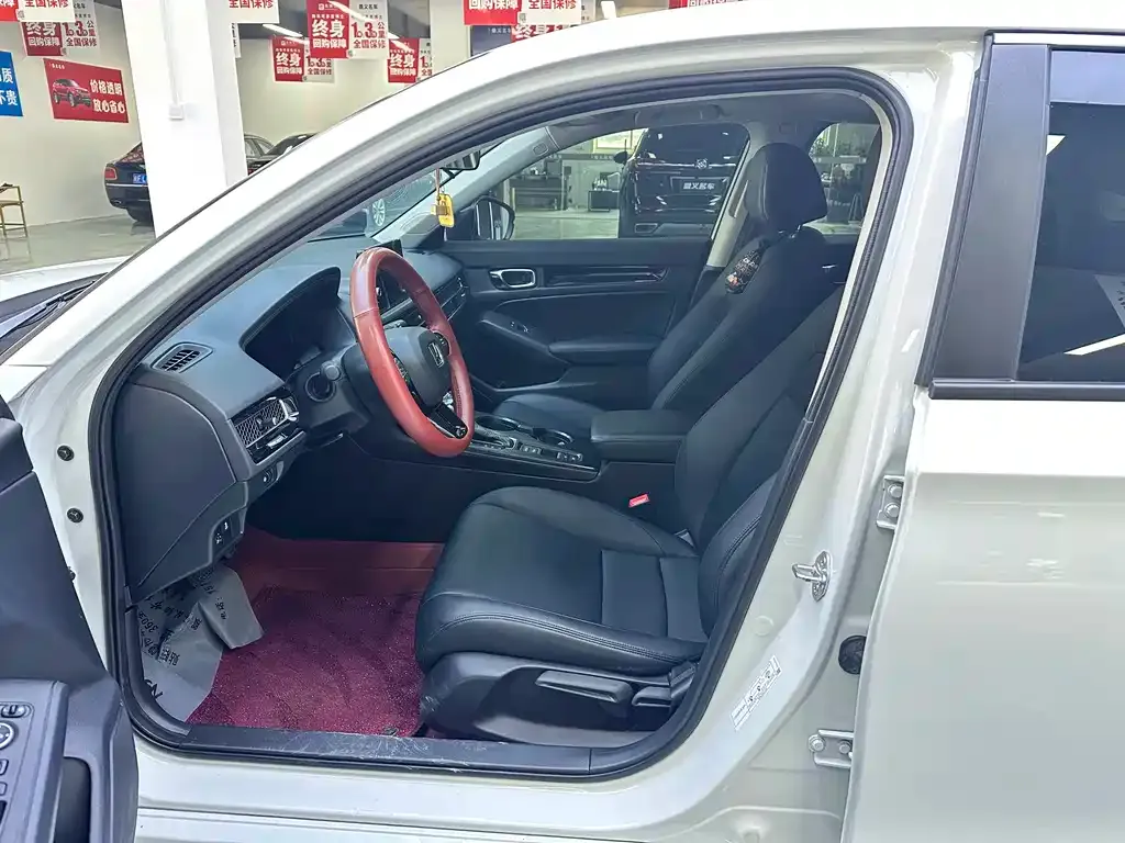 Honda Civic 2025 из CN, фото 2