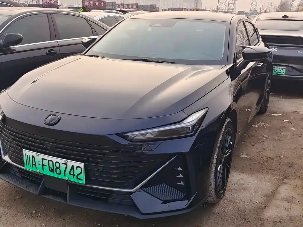 Changan UNI-V iDD 2023 из CN, фото 1