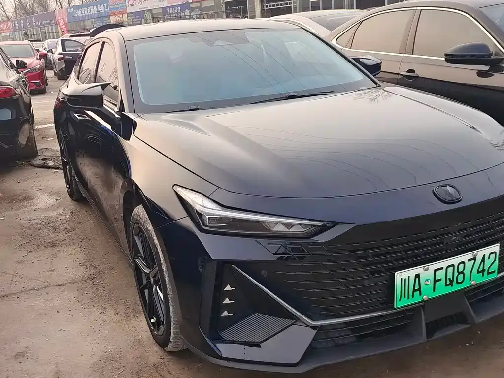 Changan UNI-V iDD 2023 из CN, фото 6