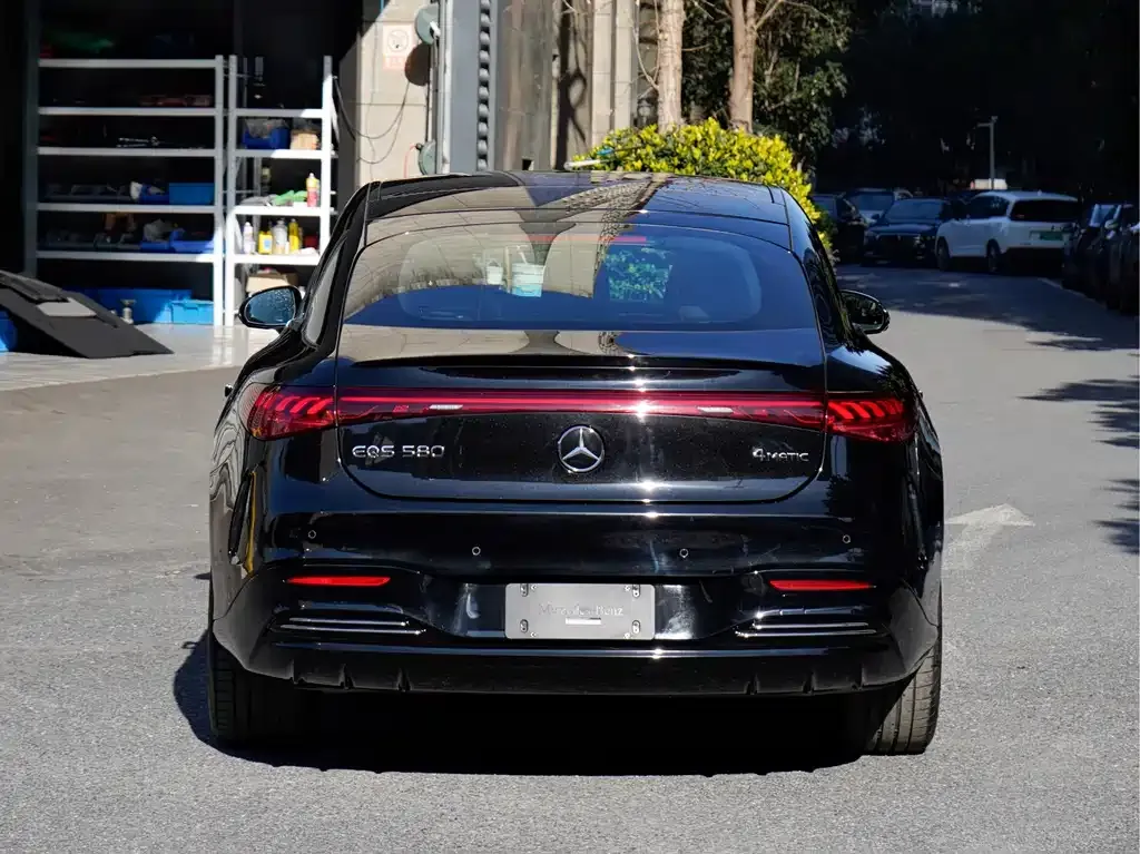 Mercedes-Benz EQS 2023 из CN, фото 3