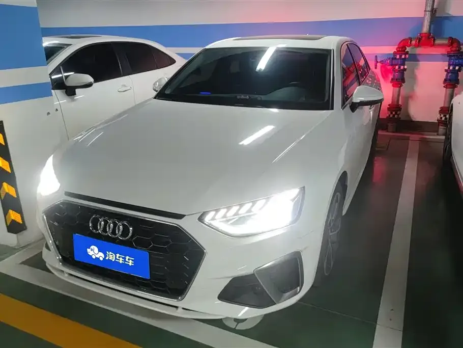 Audi A4L 2021 из CN, фото 1
