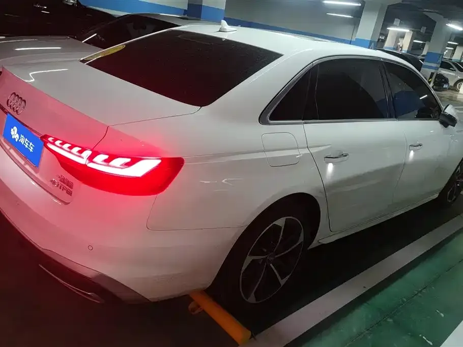 Audi A4L 2021 из CN, фото 6