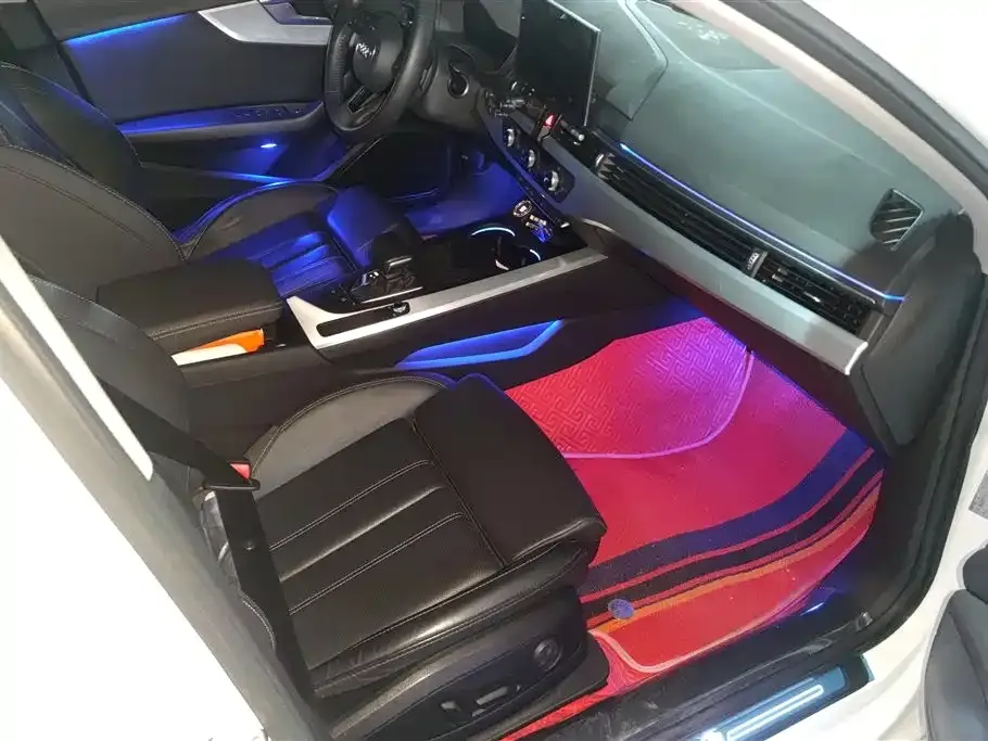 Audi A4L 2021 из CN, фото 8