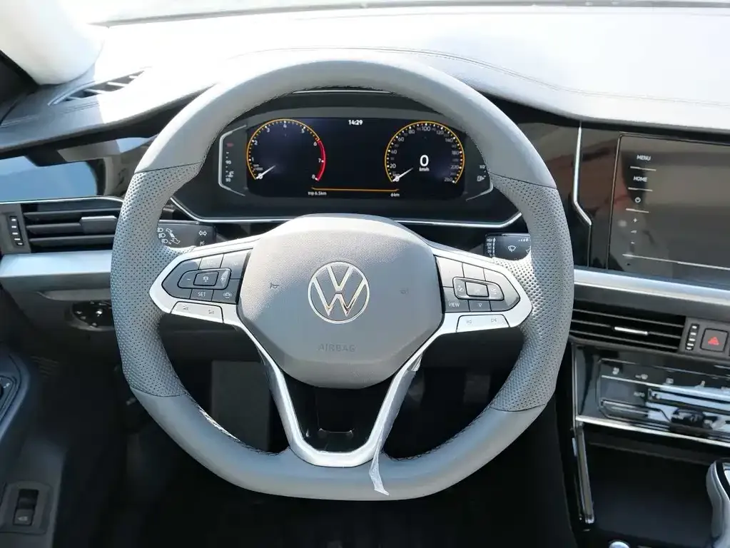 Volkswagen Passat 2026 из CN, фото 5