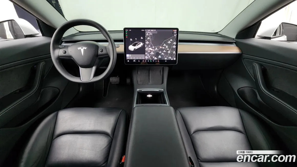 Tesla Model 3 — фото 8