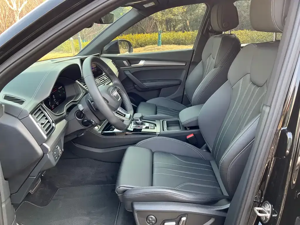 Audi Q5L 2024 из CN, фото 6