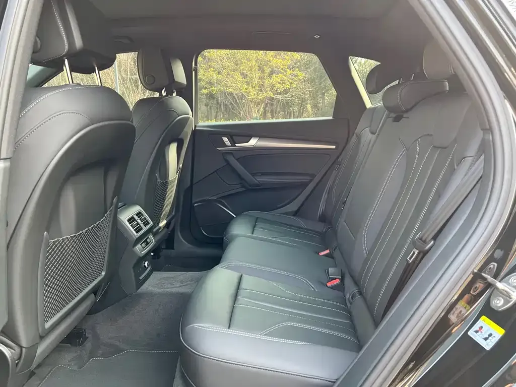 Audi Q5L 2024 из CN, фото 7