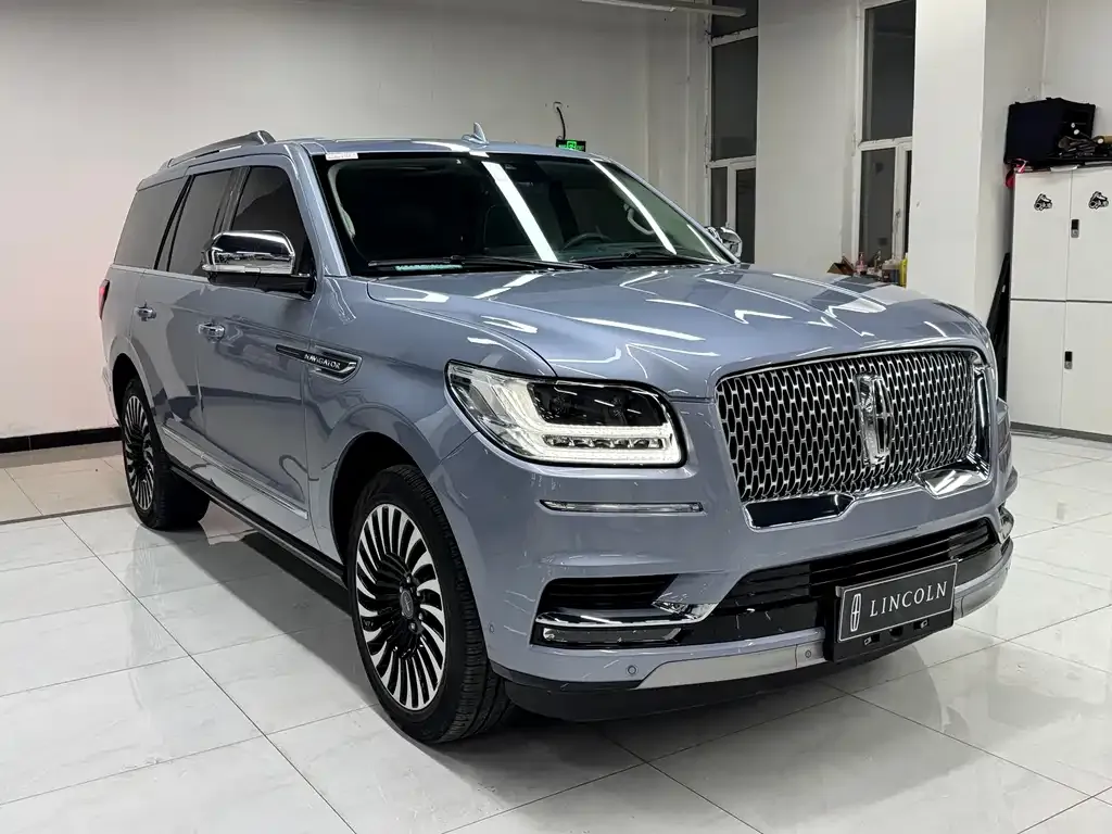 Lincoln Navigator — фото 2