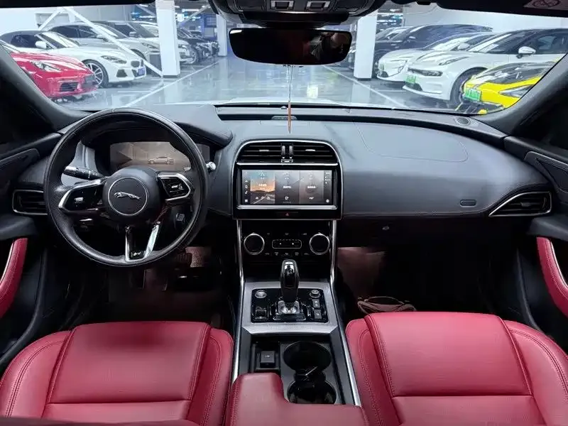 Jaguar XEL 2022 из CN, фото 7