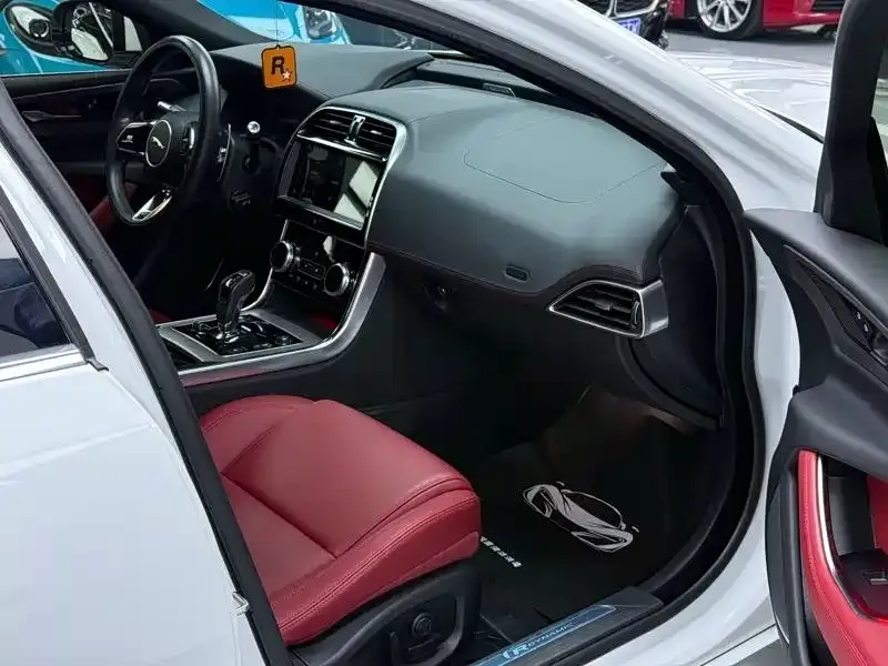 Jaguar XEL 2022 из CN, фото 8