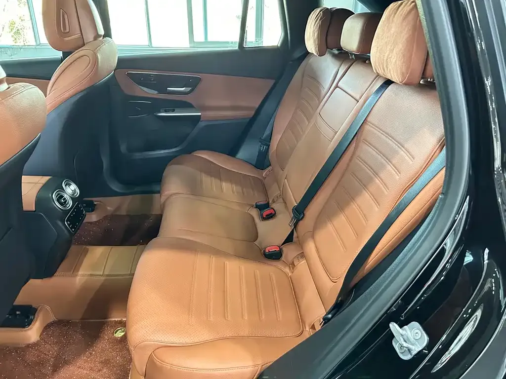 Mercedes-Benz GLC 2024 из CN, фото 3