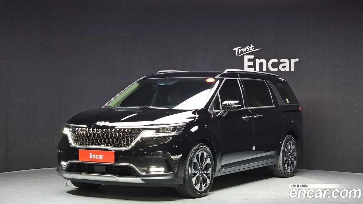 Kia Carnival — фото 1