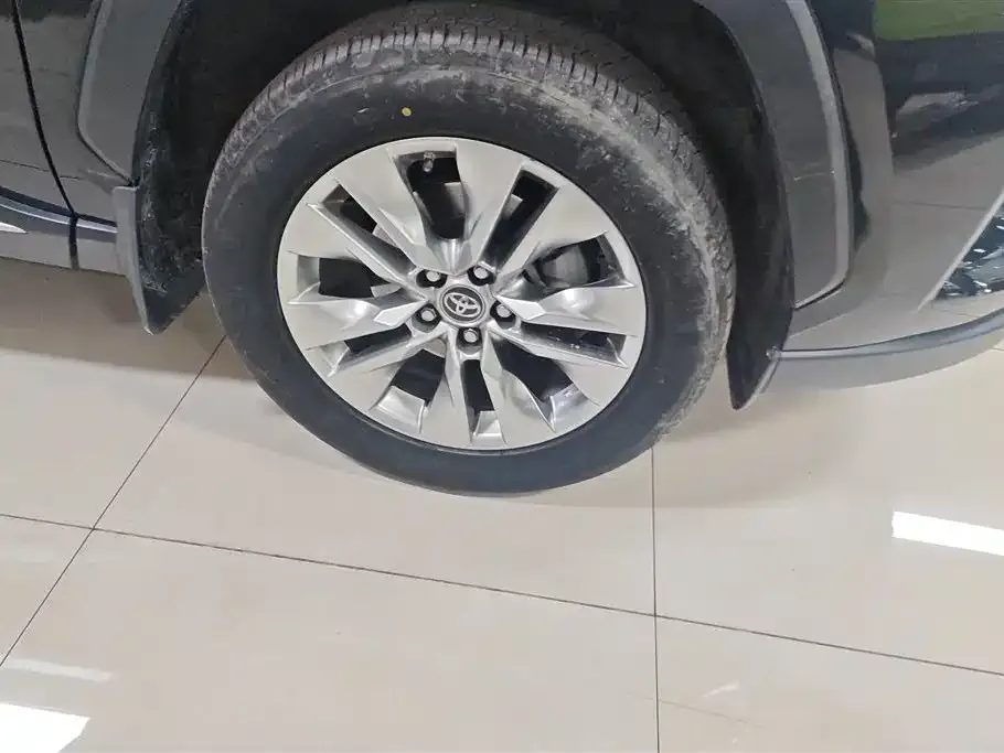 Toyota Wildlander 2021 из CN, фото 2