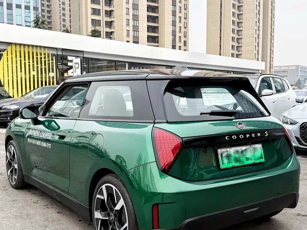 MINI Cooper EV 2024 из CN, фото 8