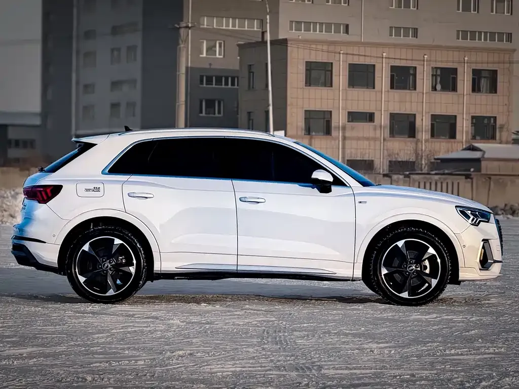 Audi Q3 2022 из CN, фото 2