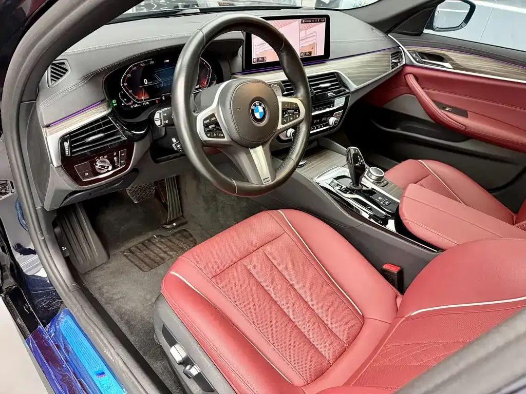 BMW 5 Series — фото 4