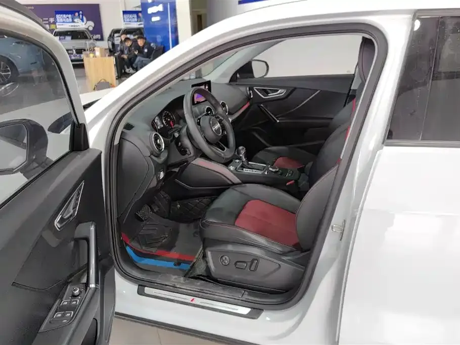 Audi Q2L 2021 из CN, фото 2