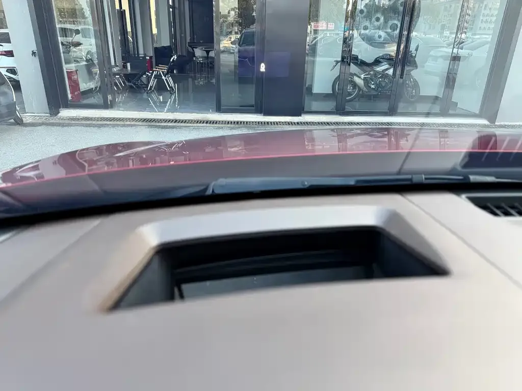 Mazda CX-30 2023 из CN, фото 3