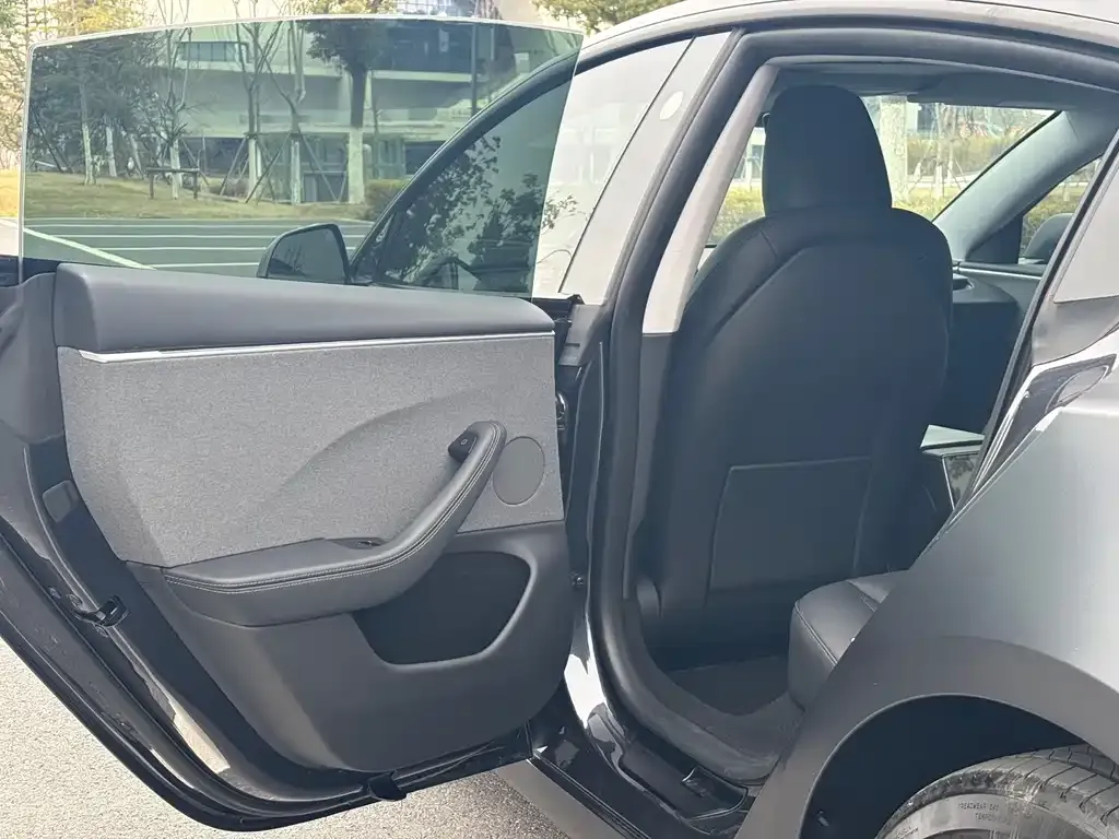 Tesla Model 3 2024 из CN, фото 10