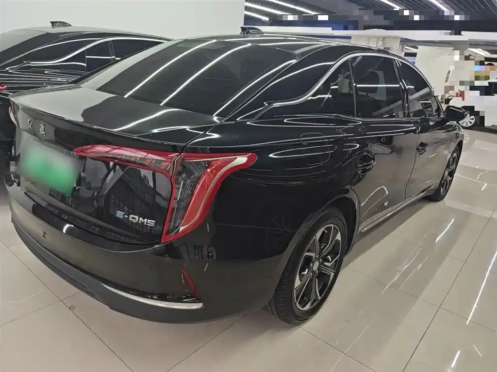 Hongqi E-QM5 — фото 3