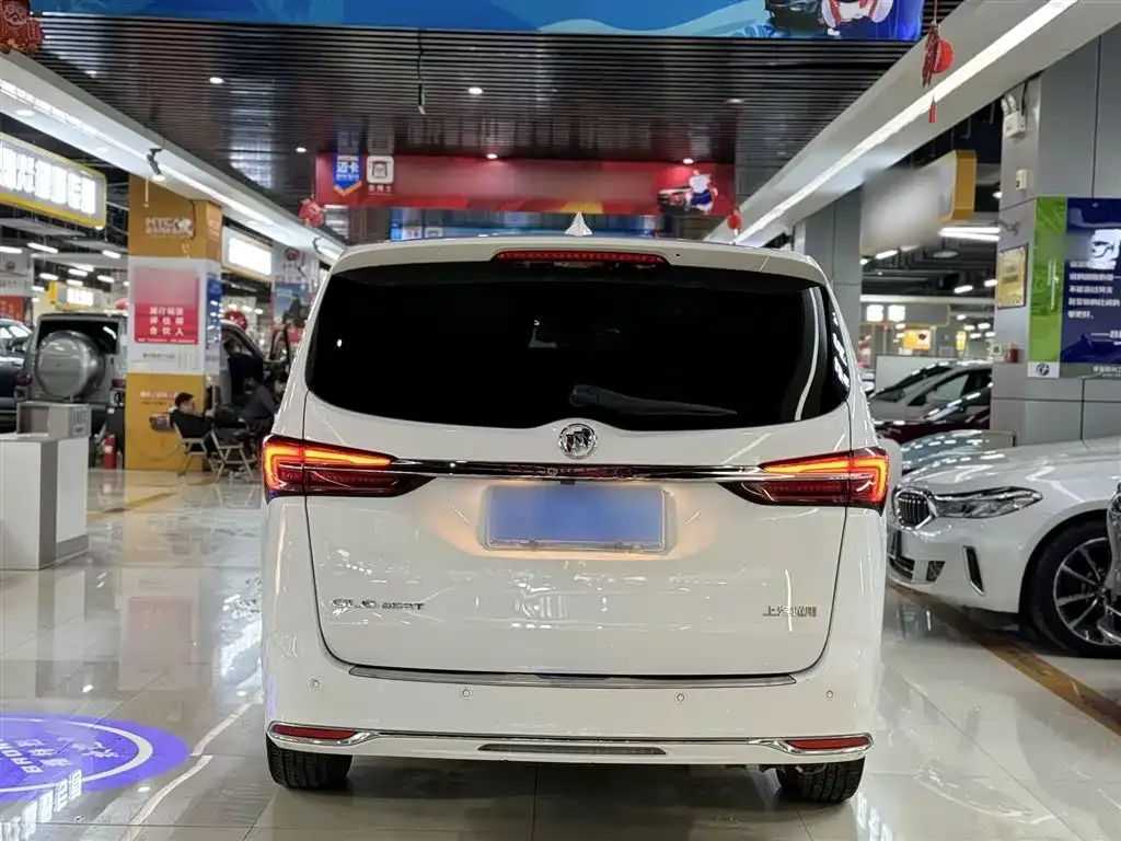 Buick GL8 2022 из CN, фото 4