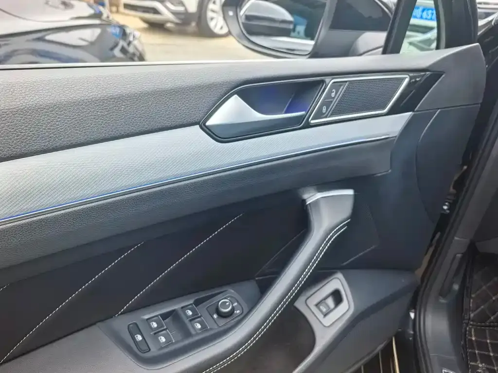 Volkswagen Magotan 2025 из CN, фото 5