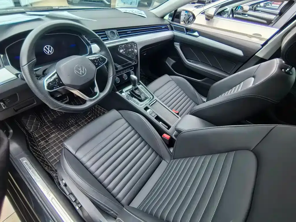 Volkswagen Magotan 2025 из CN, фото 6