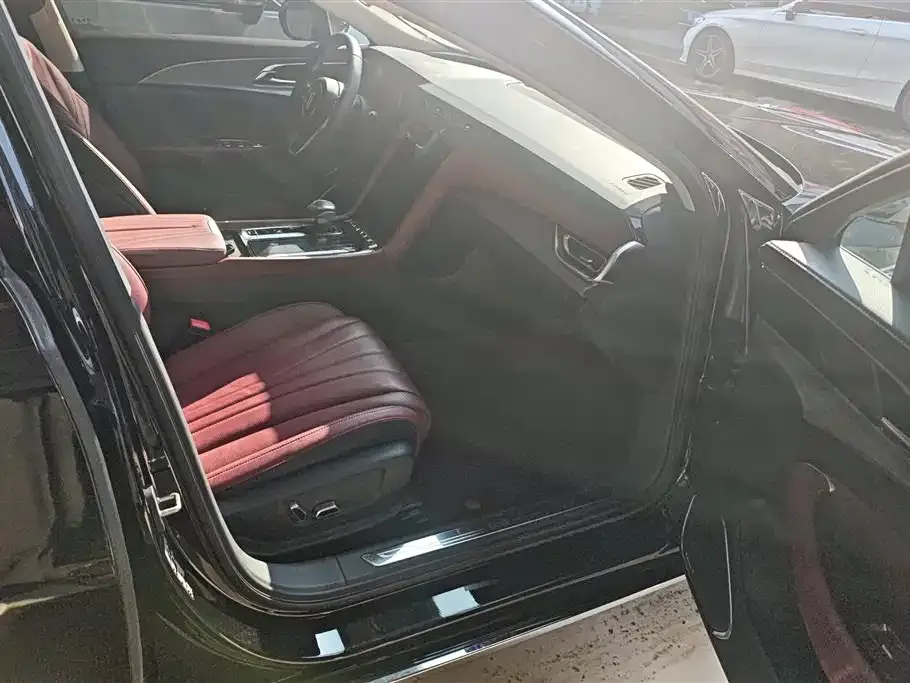 Hongqi H5 2024 из CN, фото 4